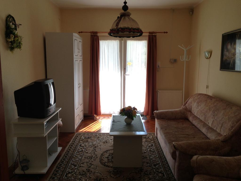 Villa Natalia Hévíz Buitenkant foto