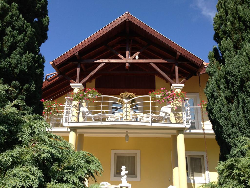Villa Natalia Hévíz Buitenkant foto